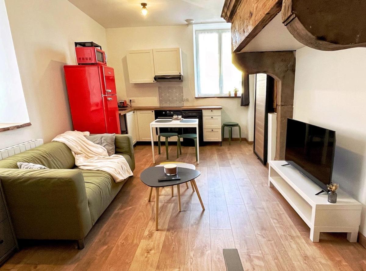 Saint-Genix-sur-Guiers Studio Chic Au Style Retro Moderne מראה חיצוני תמונה