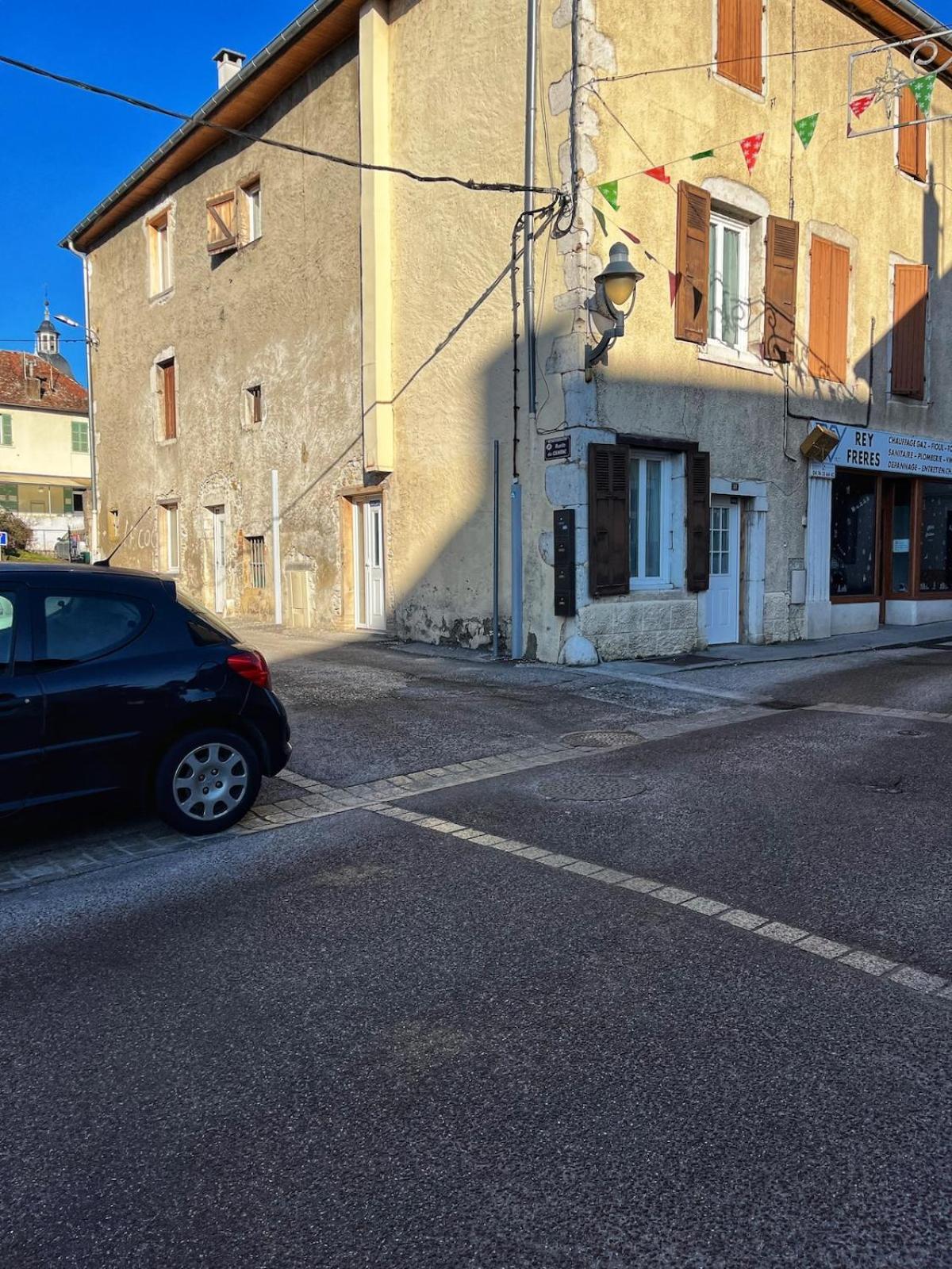 Saint-Genix-sur-Guiers Studio Chic Au Style Retro Moderne מראה חיצוני תמונה